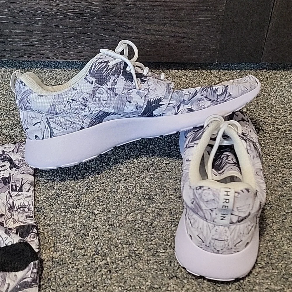 Three In Shoes - Picture 3 of 6